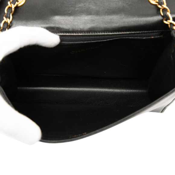 Pre-Loved Chanel CC Quilted Lambskin Full Flap - Picture 4 of 8